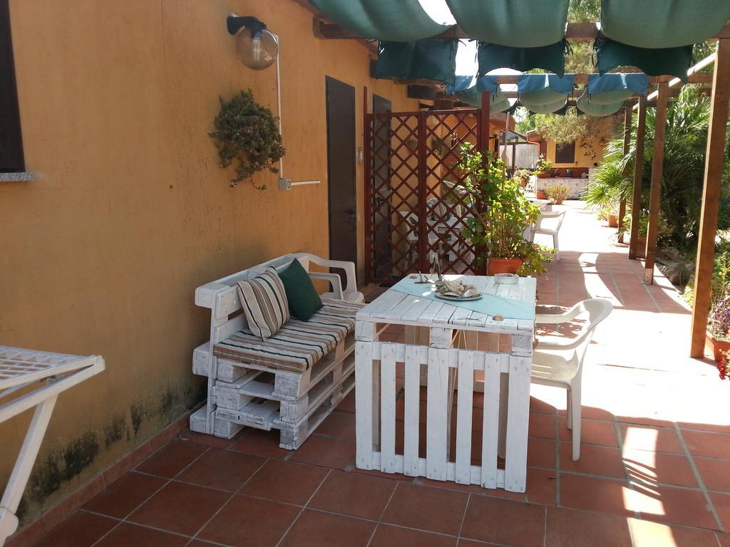 Tharros B&B Сан Джовани ди Синис Екстериор снимка